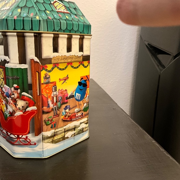 M&MS tin - Picture 2 of 5